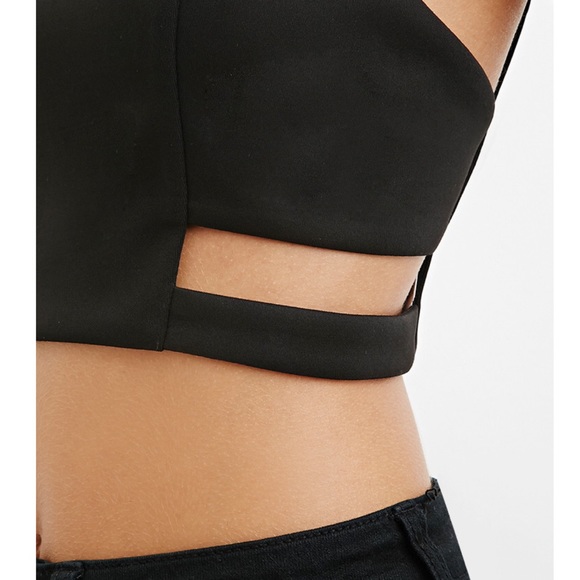 Forever 21 Caged Cutout Crop Top in M - Picture 2 of 14